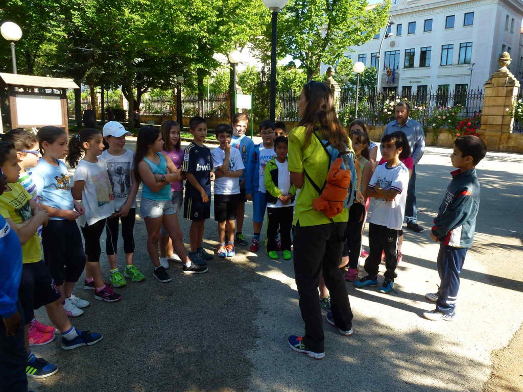 Escolares de La Pedriza taller Biosfera Soria en la Dehesa