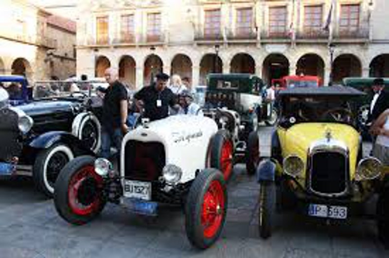 concentracion coches antiguos soria